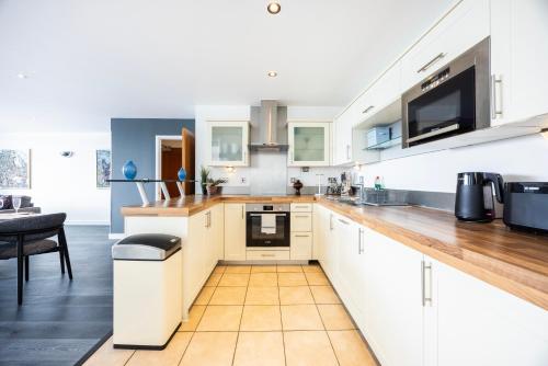 Austin David Executive ExCeL - image 5