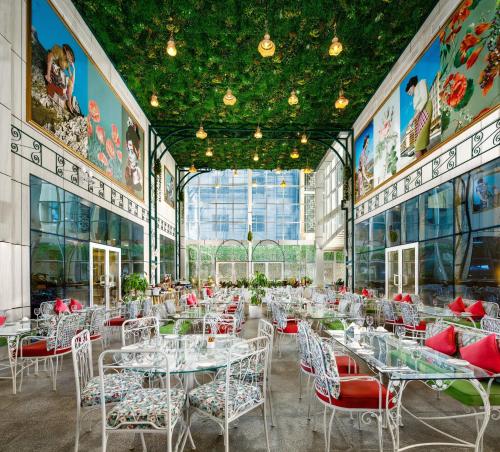 Restaurant, Millennium Place Doha in Al Muntazah