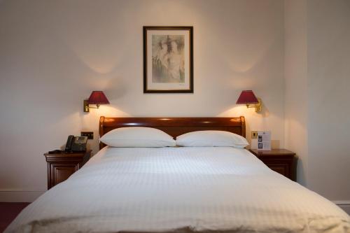 Regency Hotel - image 8