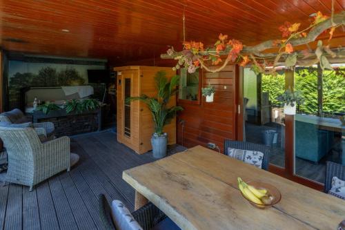 Pezsgőfürdő, Drents Genieten - Dopheide met privé jacuzzi en sauna (Drents Genieten - Dopheide met prive jacuzzi en sauna) in Erm