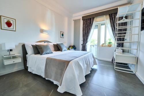Aumm Aumm! Apartment, Неаполь