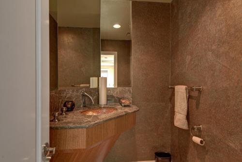 PGA112 Elegant PGA Nicklaus Retreat. Pool Chillers, views