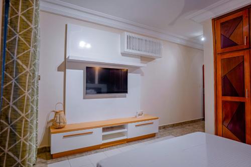 Two-Bedroom Apartment image 7