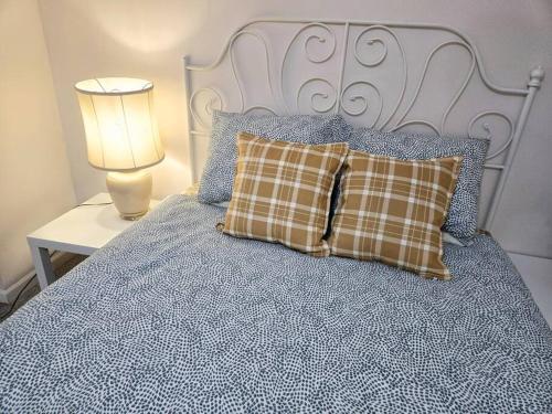 4 beds spacious comfort in Langley, Canada