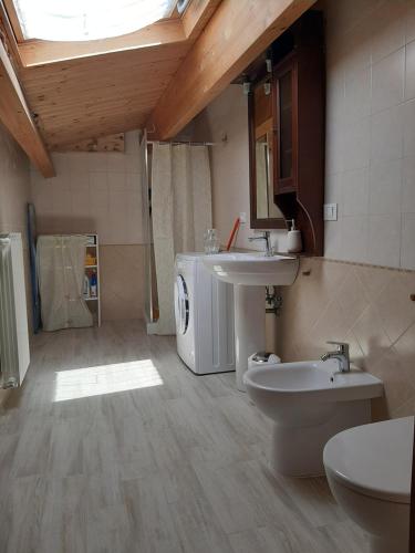 Badkamer, Casa vacanze di Palazzo la Loggia in Barisciano