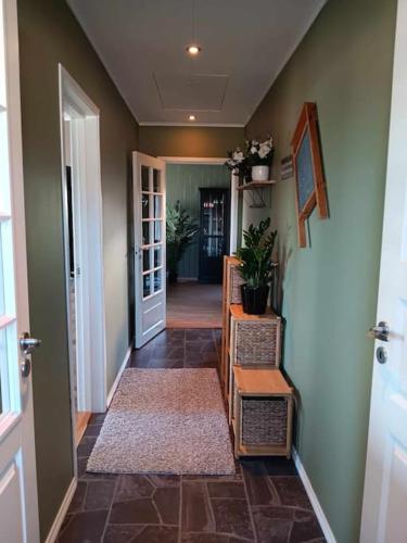 Sentralt, kort vei til byens fasiliteter in Мольде