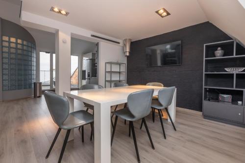 Penthouse Apartment with Terrace, Ryga (zdjęcie 10)