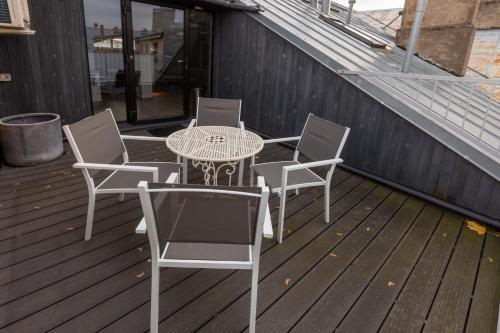 Penthouse Apartment with Terrace, Ryga (zdjęcie 8)