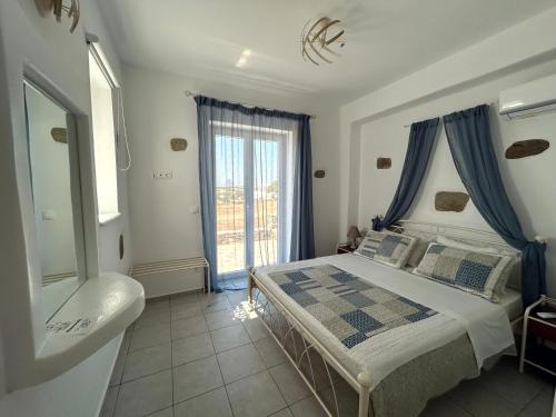 Antiparos Diamond in Antiparosa
