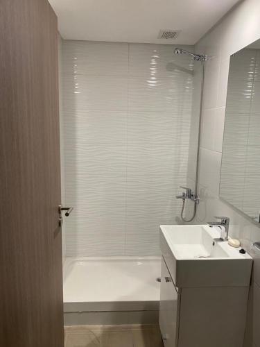 A&C Home - image 3