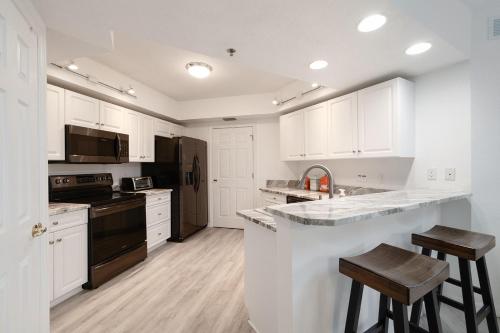 Tranquil Coastal Retreat At Oceanwalk - 11-302 in New Smyrna Beach, USA