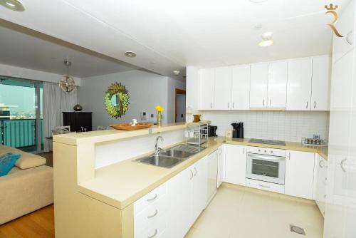 Kitchen, Al Raha Serenity - Spacious 2BR Getaway Near Yas Island & Al Raha Beach in Al Raha Beach