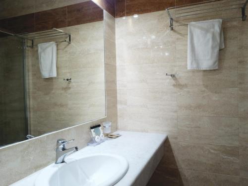 Saint George Hotel - image 9