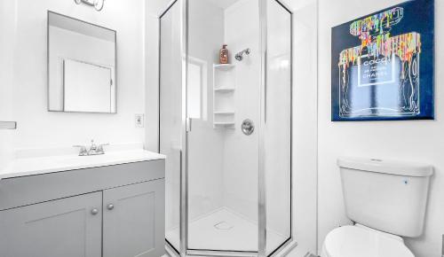 Modern 3BD 2BA Pet-Friendly Gem in West Covina in West Covina, USA
