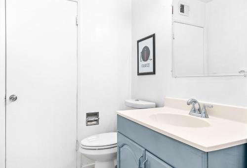 Modern 3BD 2BA Pet-Friendly Gem in West Covina in West Covina, USA