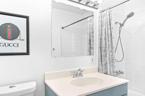 Modern 3BD 2BA Pet-Friendly Gem in West Covina in West Covina, USA