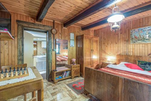 Chalet Birchwood With Whirlpool and Sauna - Happy Rentals in 哈爾斯新納