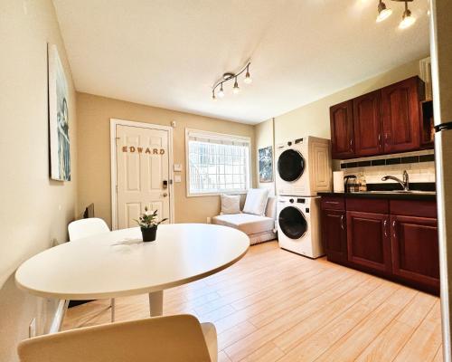 Cozy 1bedroom Suite Near Downtown