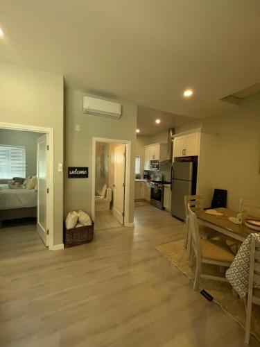 Van Nuys Luxury, near to Universal Studios, and Hollywood in Los Angeles, USA