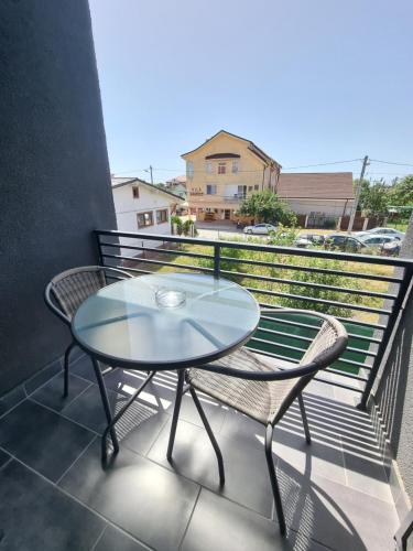 Deluxe Double Room with Balcony image 10