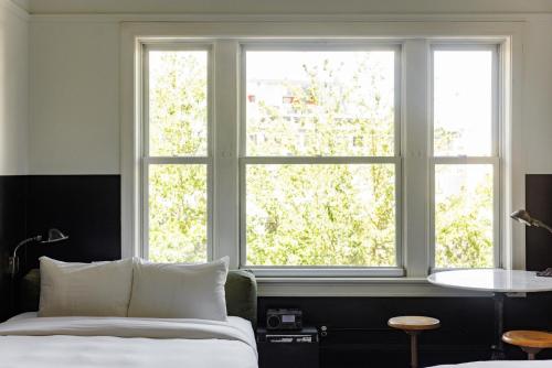 Deluxe Double Room - Self Check-in with Virtual Front Desk image 10