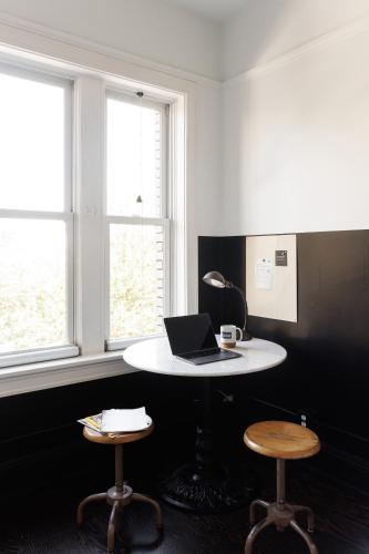 Deluxe Double Room - Self Check-in with Virtual Front Desk image 9
