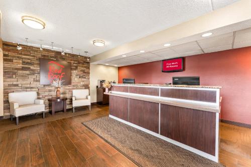 Red Roof Inn Allentown Airport - image 11