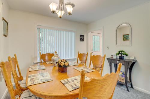 Poconos Getaway with Fire Pit and Community Beach! in Long Pond, USA