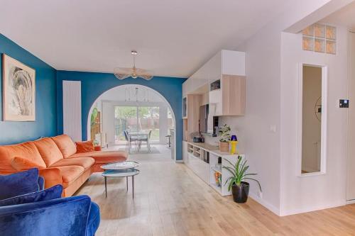 Charmante maison - Proche JO 2024 in มองติกนี เลอ บรูตงนิช