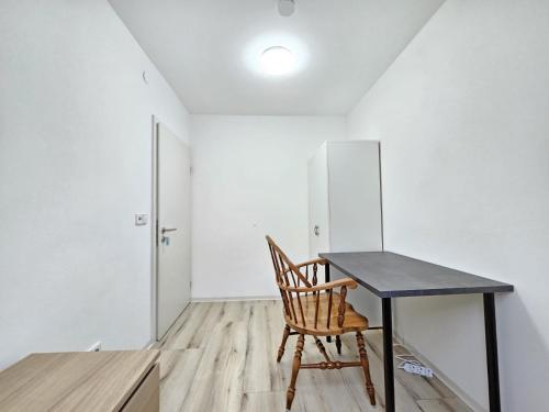 Wohnreich Blaustein Mitte -3A- 4er WG mit eigenem Bad Wohnreich Blaustein Mitte -3A- 4er WG mit eigenem Bad