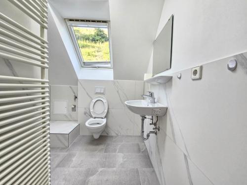 Wohnreich Blaustein Mitte -3A- 4er WG mit eigenem Bad Wohnreich Blaustein Mitte -3A- 4er WG mit eigenem Bad