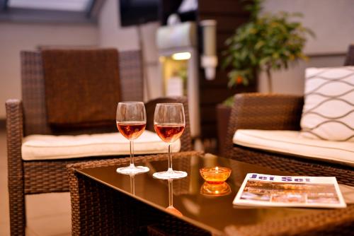 Opera Garden Hotel & Apartments - image 6