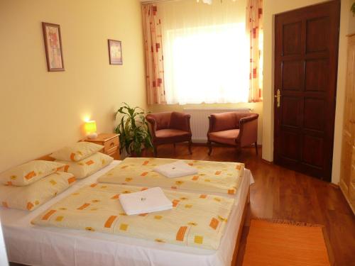 Kincses vendégház - image 7