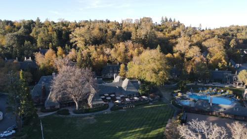 UCLA Lake Arrowhead Lodge in Lake Arrowhead, USA