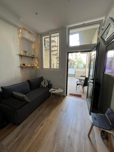 Noa - Designed garden studio in the city center, Kalamata (Foto 10)