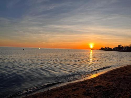 BeachHouse in East Haven