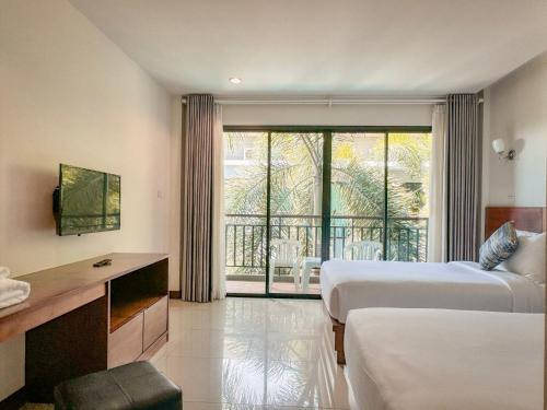 Chambre double avec 1 ou 2 lits, supérieure, vue sur la piscine