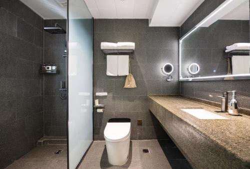 鸿胪花园酒店 入住赠送百威啤酒2瓶 鸿胪花园酒店 入住赠送百威啤酒2瓶