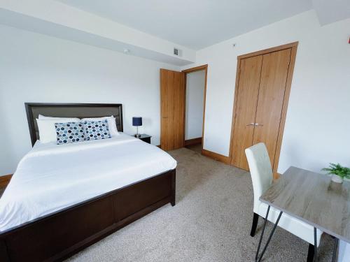 2 Luxury suites with parking at The Grand Castle in Grandville, USA