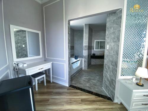 579370354 Roman Resort Phú Quý - Đảo Phú Quý, Bình Thuận