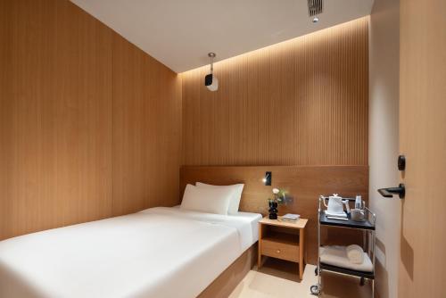 Shanghai Captain 5 Youth Hotel - Xinzhuang Metro Station