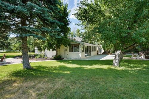 Spacious Serene Retreat Near Provo River in Kamasa (UT)