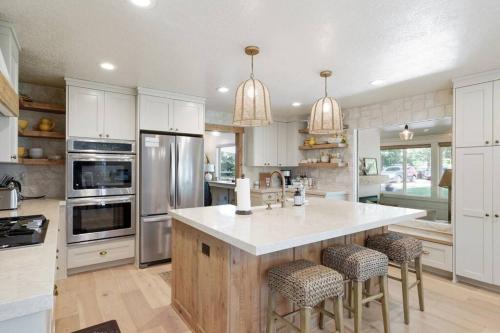 Spacious Serene Retreat Near Provo River in Kamasa (UT)