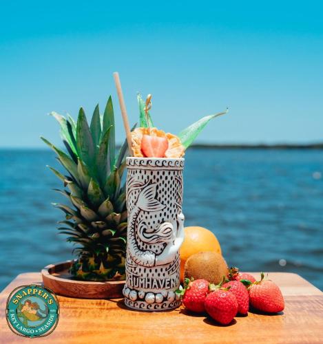 Snappers Key Largo - main image