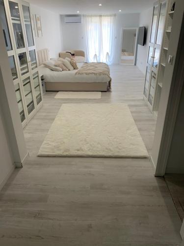 Suite avec sauna in 佩爾蒂伊市中心