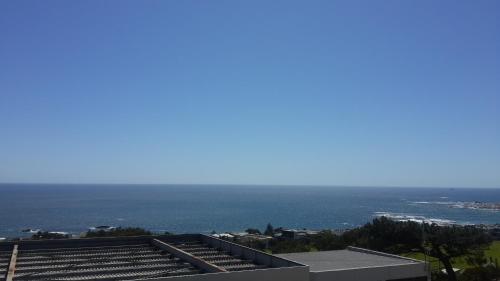 Camps Bay Studio Apartments - Self-catering Room Type - Small Studio