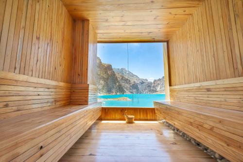 Luxus Hunza Attabad Lake Resort