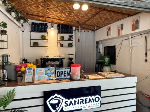 West Coast Beach House in Moalboal