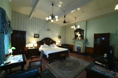 WelcomHeritage Judge's Court in Pragpur