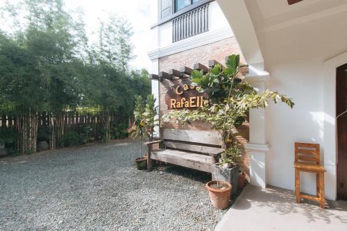 RedDoorz @ Casa Rafaelle Transient Ilocos Sur - 숙소 외관